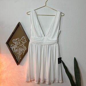 Lulus White Flowy V Neck Sleeveless Mini Dress Sz.S NWT!
